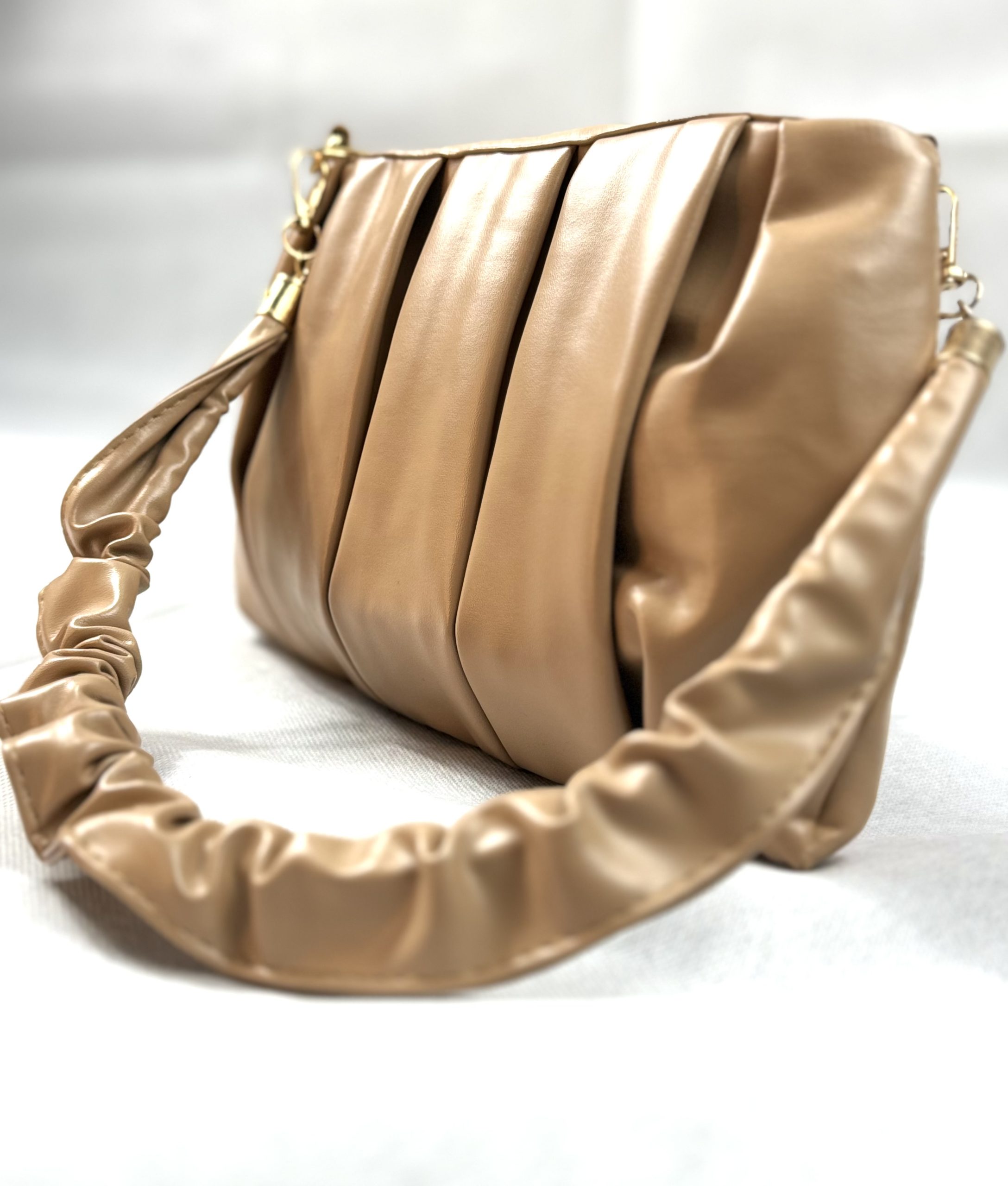 BEZ USNJ TORBICA TOR012 BEZ USNJ TORBICA TOR012